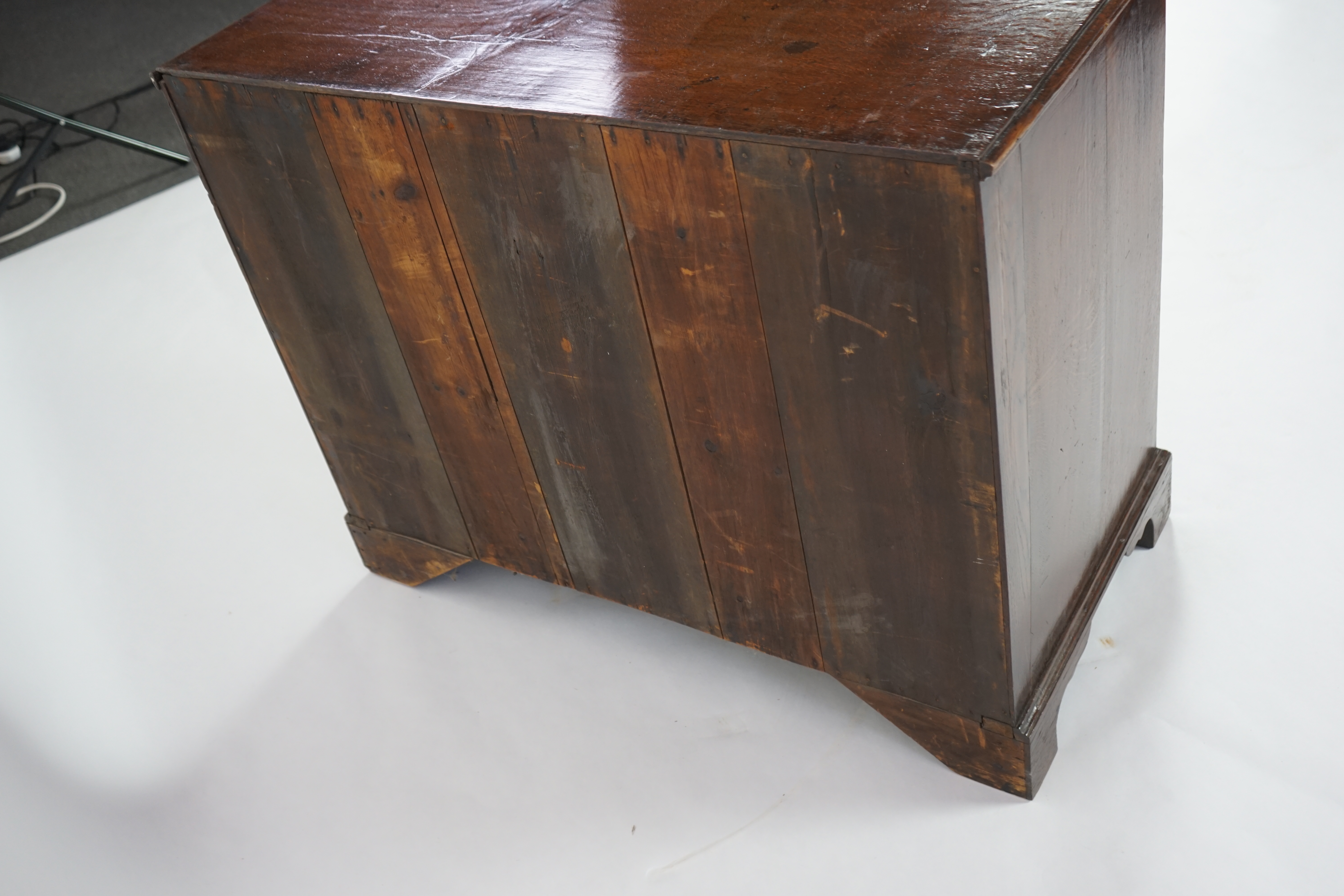 A George III oak chest